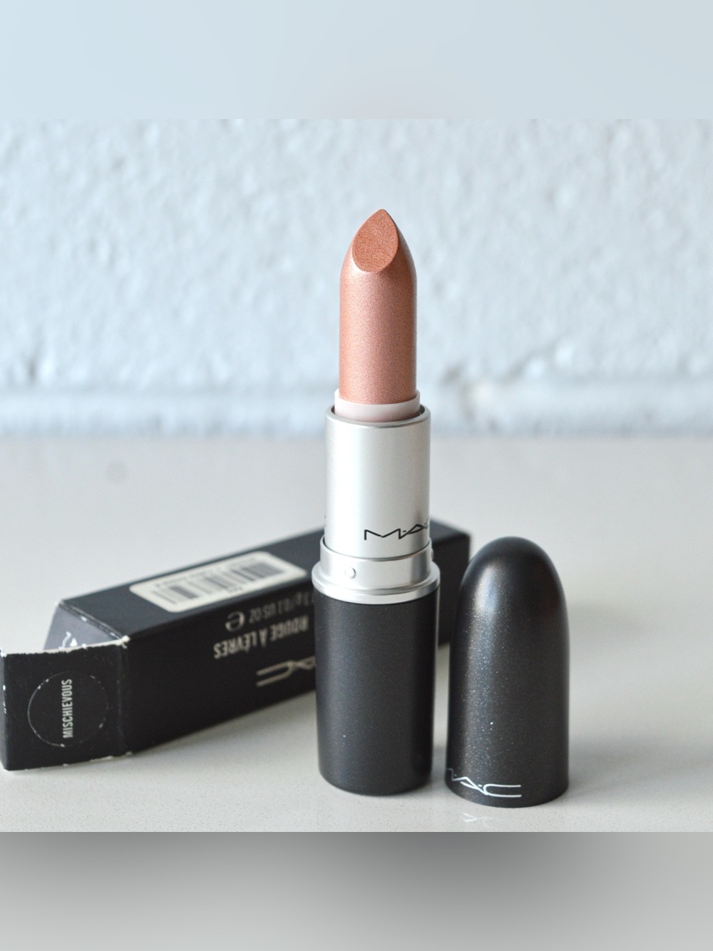 MAC Cosmetics Lipstick *MISCHIEVOUS* Extra Rare Limited Edition Peach BNIB - Picture 6 of 8